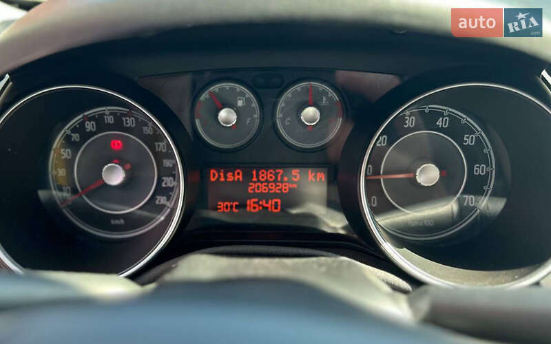 Хэтчбек Fiat Punto 2012 в Черновцах