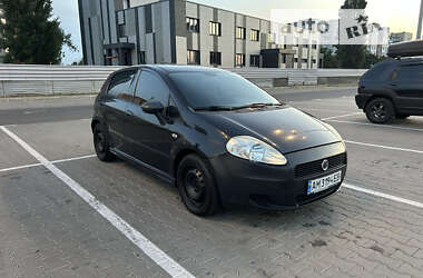 Хэтчбек Fiat Punto 2010 в Киеве