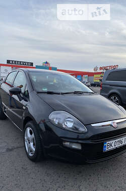 Хэтчбек Fiat Punto 2011 в Ровно