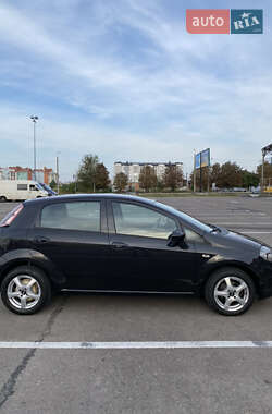 Хэтчбек Fiat Punto 2011 в Ровно