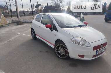 Хэтчбек Fiat Punto 2010 в 