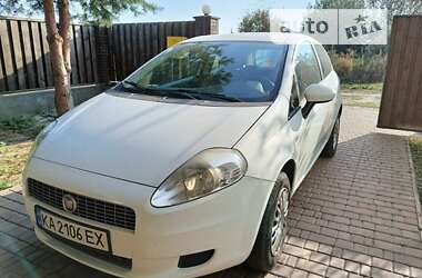 Хэтчбек Fiat Punto 2009 в Киеве