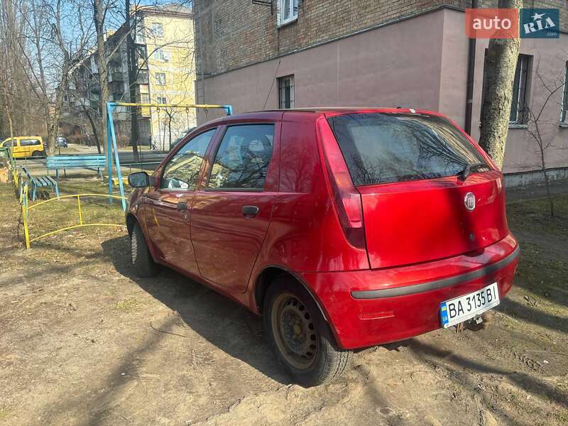 Хэтчбек Fiat Punto 2010 в Киеве фото 4 Хэтчбек Fiat Punto 2010 в Киеве