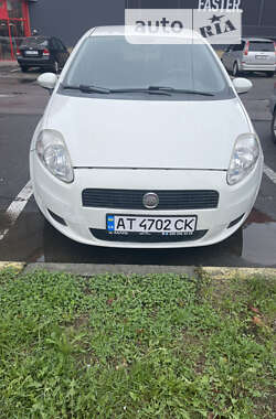 Хэтчбек Fiat Punto 2011 в Ивано-Франковске