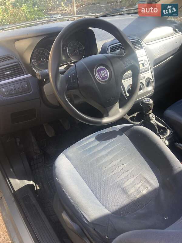 Хэтчбек Fiat Punto 2009 в Миргороде