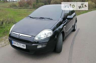 Хэтчбек Fiat Punto 2011 в Ровно