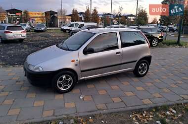 Хэтчбек Fiat Punto 1996 в Буче