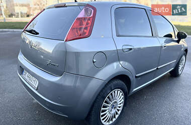 Хэтчбек Fiat Punto 2006 в Ровно