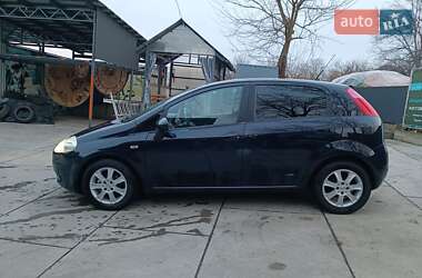 Хэтчбек Fiat Punto 2007 в 