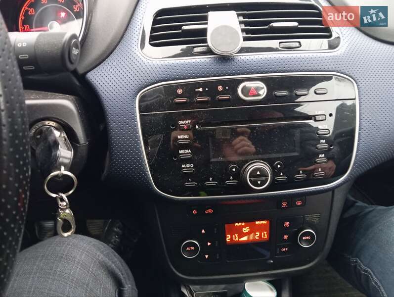 Хетчбек Fiat Punto 2010 в Городенці