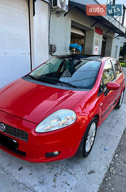 Хэтчбек Fiat Punto 2008 в Сваляве