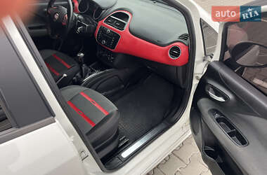 Хэтчбек Fiat Punto 2011 в Киеве