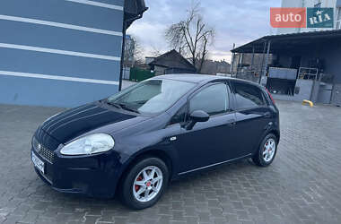 Хэтчбек Fiat Punto 2009 в Изяславе