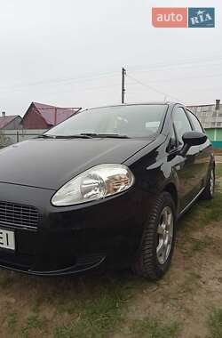 Хэтчбек Fiat Punto 2009 в Черновцах