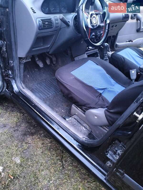 Хэтчбек Fiat Punto 1998 в Луцке