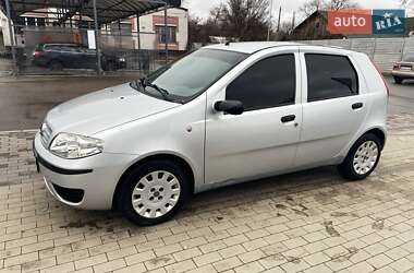 Хэтчбек Fiat Punto 2008 в 