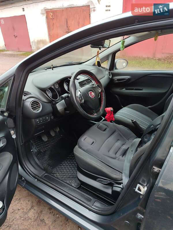Хэтчбек Fiat Punto 2011 в Шепетовке