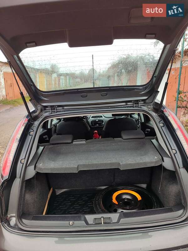 Хэтчбек Fiat Punto 2011 в Шепетовке