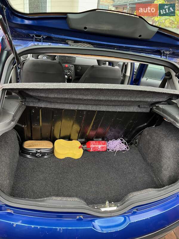 Хэтчбек Fiat Punto 2007 в Луцке