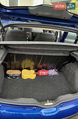 Хэтчбек Fiat Punto 2007 в 