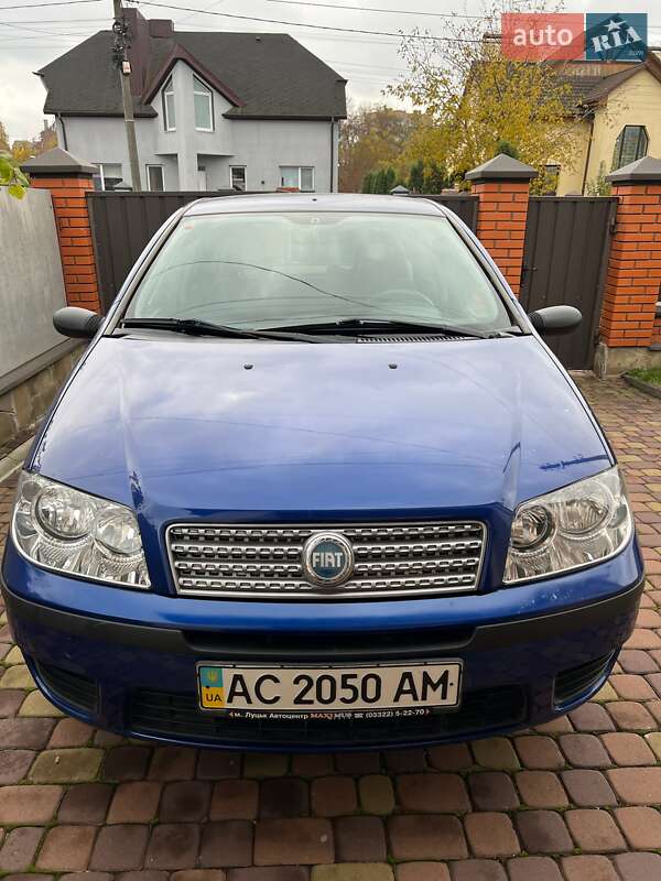 Хэтчбек Fiat Punto 2007 в Луцке