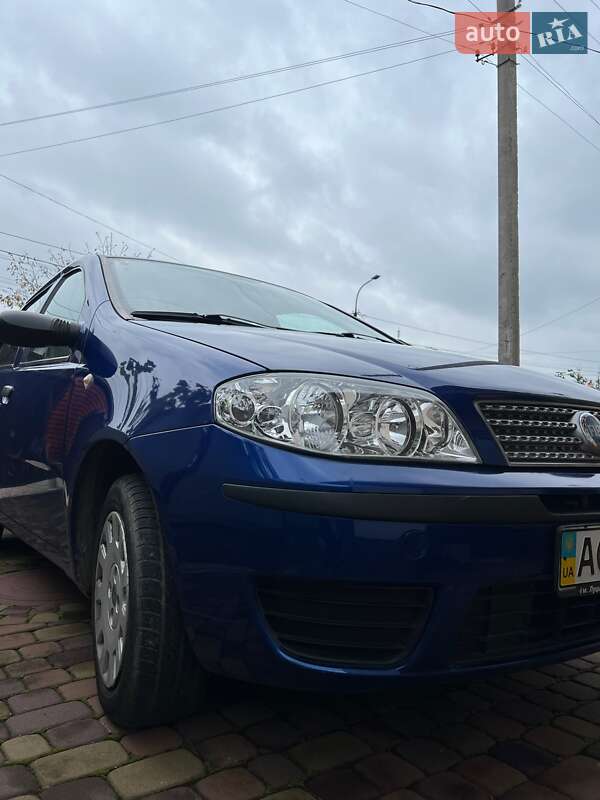 Хэтчбек Fiat Punto 2007 в Луцке