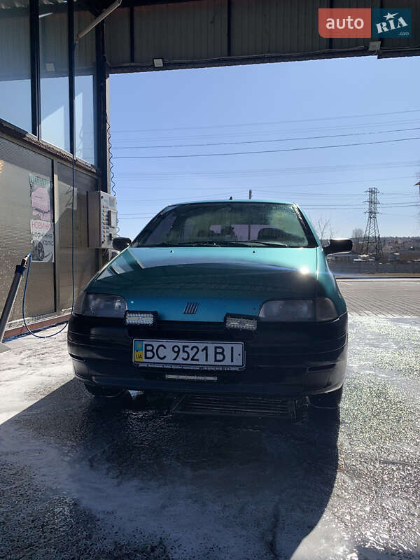 Хэтчбек Fiat Punto 1995 в Трускавце
