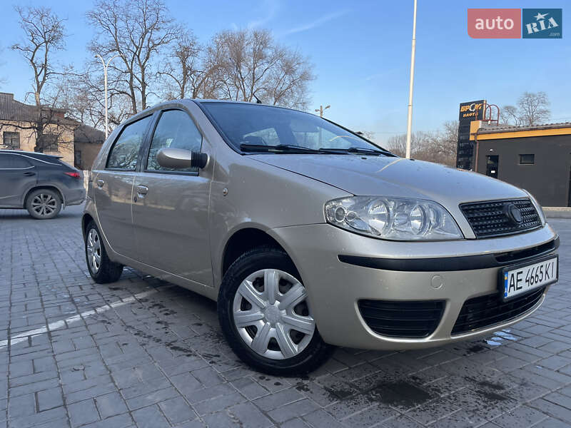 Хэтчбек Fiat Punto 2009 в Каменском