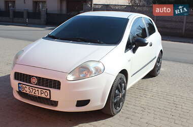 Хэтчбек Fiat Punto 2009 в Жовкве