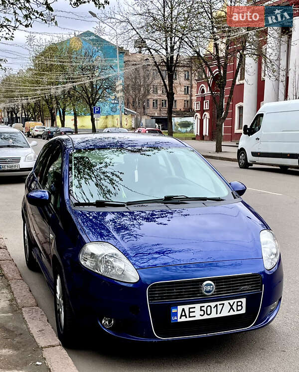 Хэтчбек Fiat Punto 2007 в 
