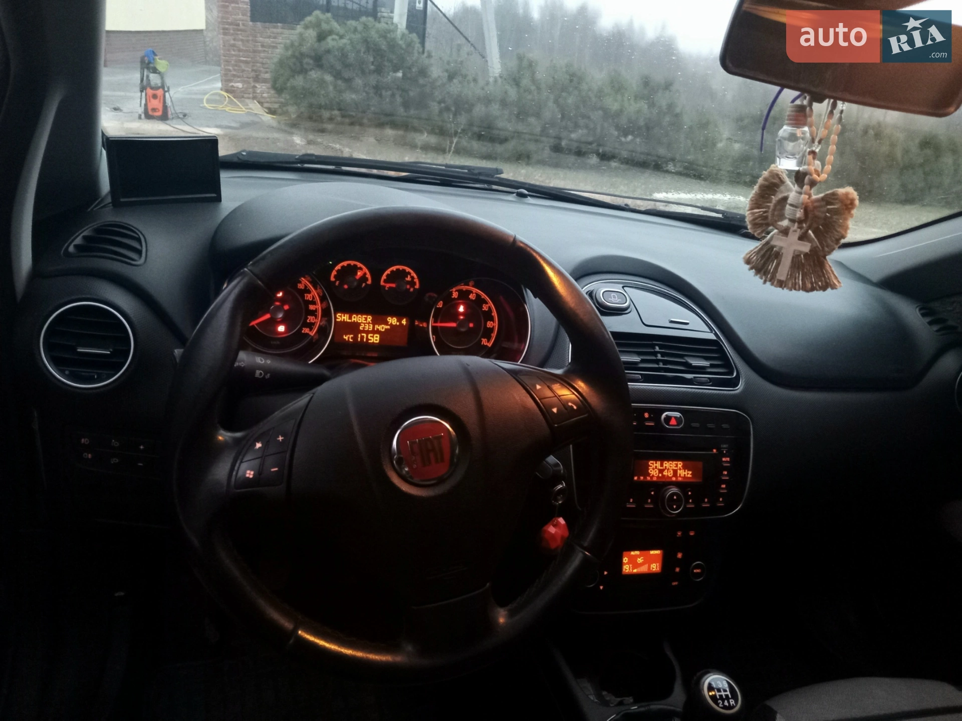 2010 Fiat Punto - мініатюра 16