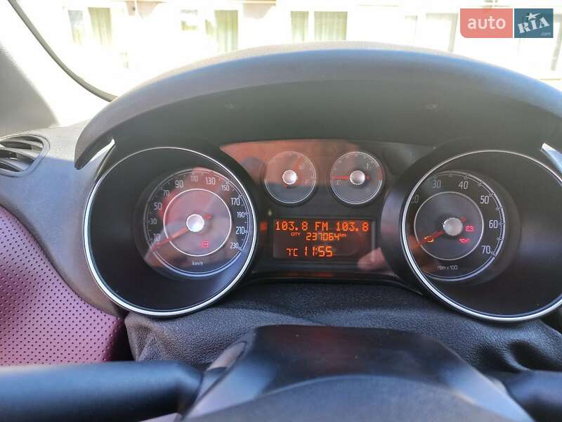 Хэтчбек Fiat Punto 2010 в Ивано-Франковске
