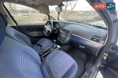Хэтчбек Fiat Punto 2007 в 