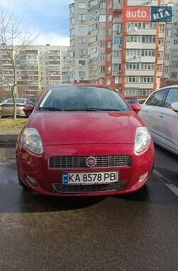 Хетчбек Fiat Punto 2009 в 