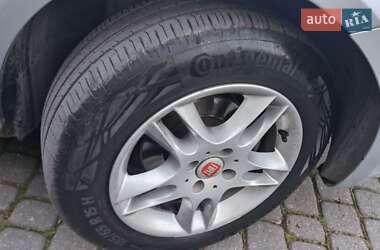 Хэтчбек Fiat Punto 2006 в 