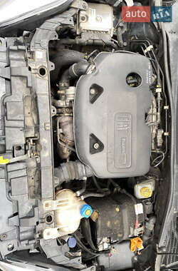 Хэтчбек Fiat Punto 2014 в 