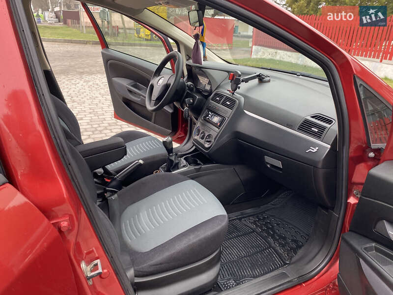 Хэтчбек Fiat Punto 2008 в Любаре фото 7 Хэтчбек Fiat Punto 2008 в Любаре