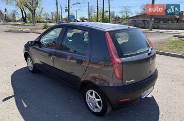 Хэтчбек Fiat Punto 2003 в 