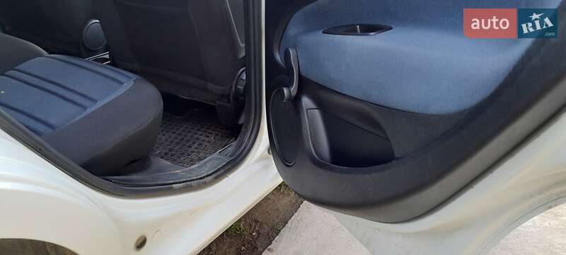 Хэтчбек Fiat Punto 2010 в Бурштыне фото 6 Хэтчбек Fiat Punto 2010 в Бурштыне