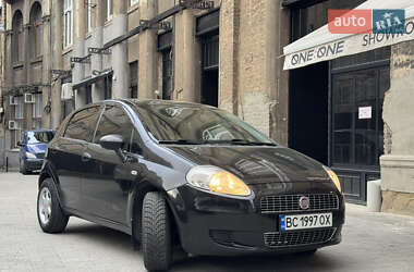 Хэтчбек Fiat Punto 2009 в 