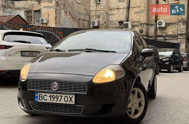 Хэтчбек Fiat Punto 2009 в 
