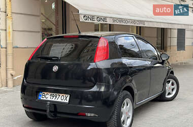 Хэтчбек Fiat Punto 2009 в 