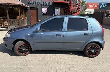 Хэтчбек Fiat Punto 2004 в 