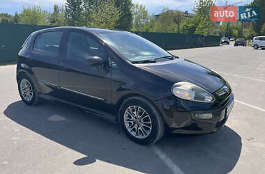 Хэтчбек Fiat Punto 2011 в 