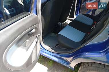 Хэтчбек Fiat Punto 2006 в 