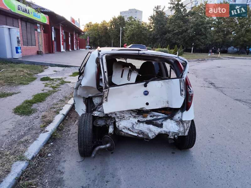Хэтчбек Fiat Punto 2003 в Харькове