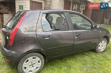 Хэтчбек Fiat Punto 2003 в 
