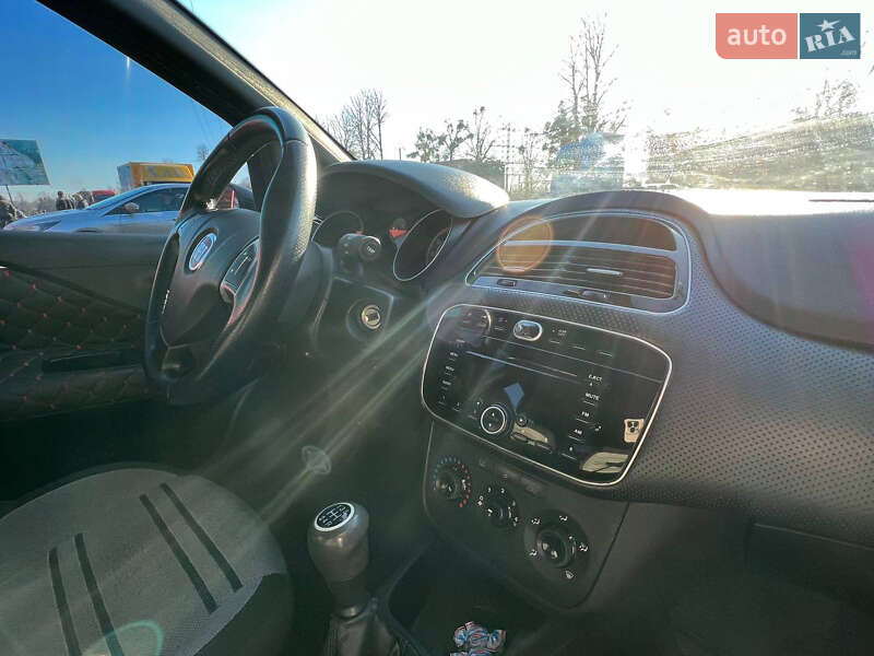 Хэтчбек Fiat Punto 2011 в Крыжополе