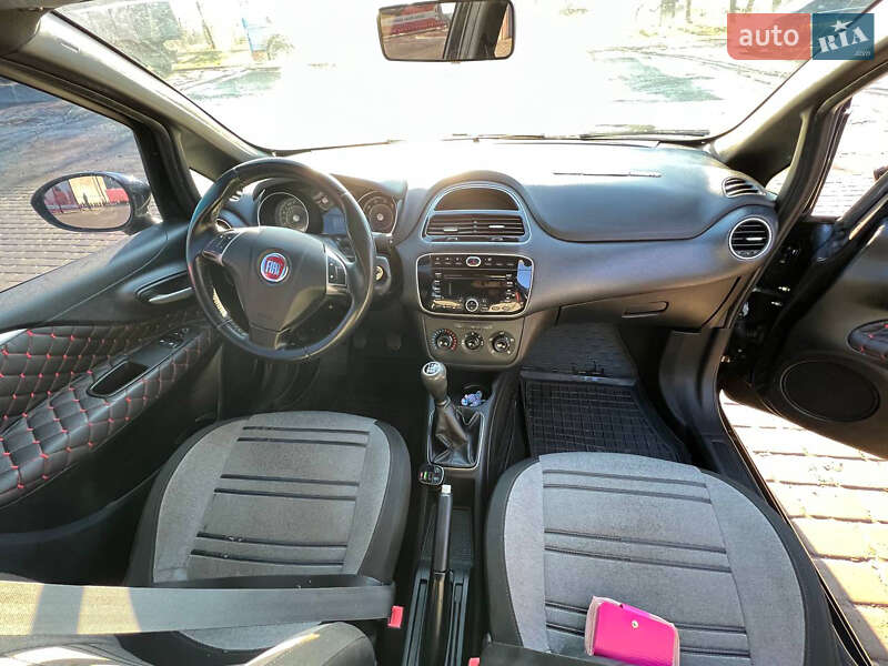 Хэтчбек Fiat Punto 2011 в Крыжополе