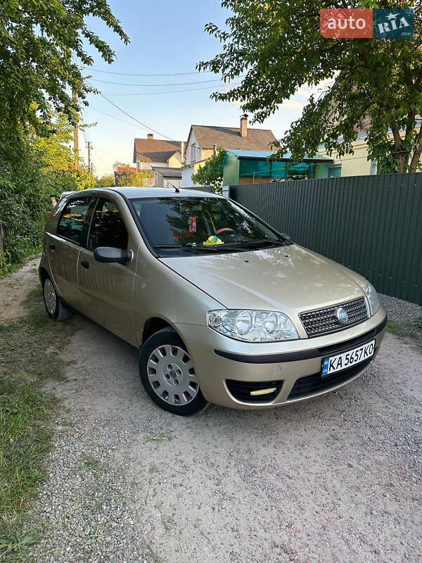 Хэтчбек Fiat Punto 2007 в Киеве